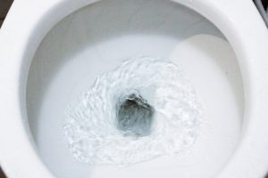 トイレの水が止まらない！2つの確認ポイントと修理方法を解説イメージ