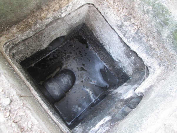 お風呂の排水溝つまりの原因は？洗剤の選び方や注意点も併せて解説
